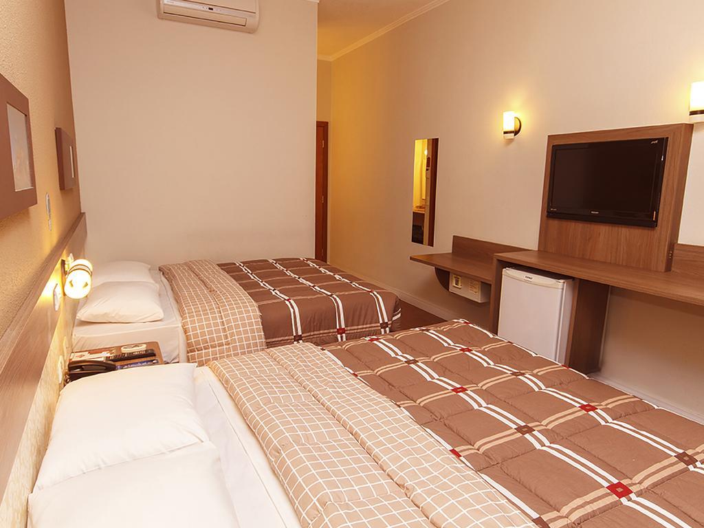 HOTEL 10 PONTA GROSSA 11/31