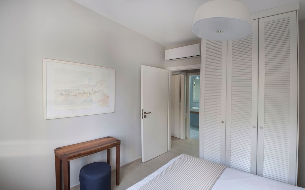 Aethrion Boutique Homes 50/50
