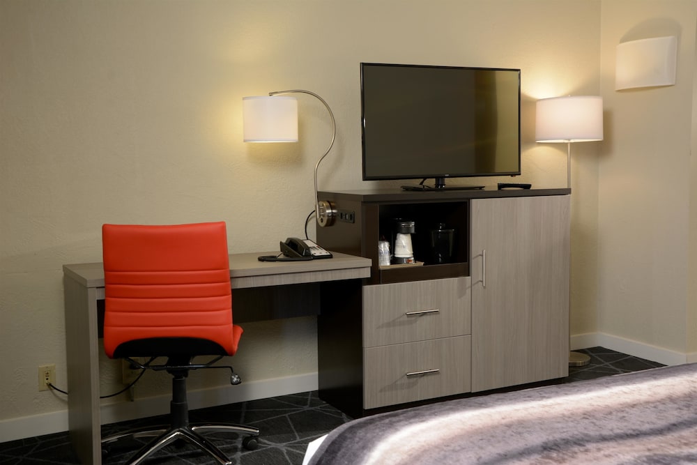 Best Western Plus Austin Central 36/40