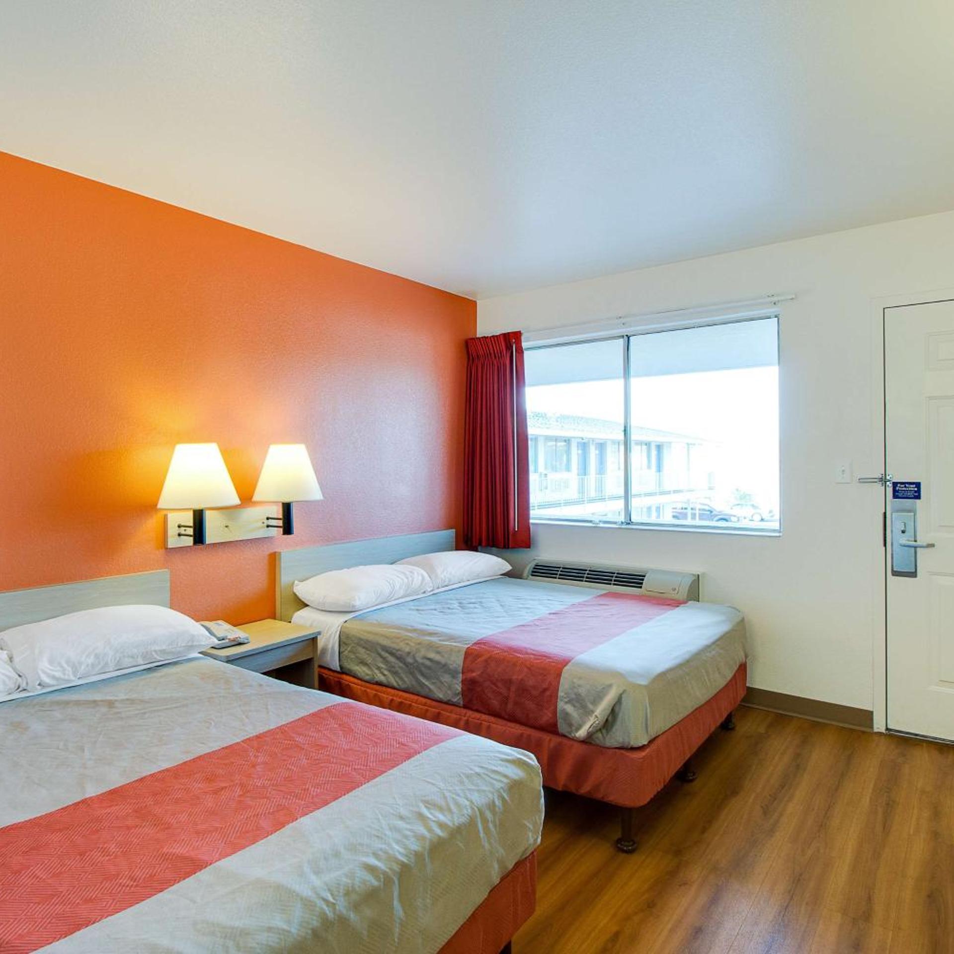ROOM, DOUBLE BED, ACCESSIBLE