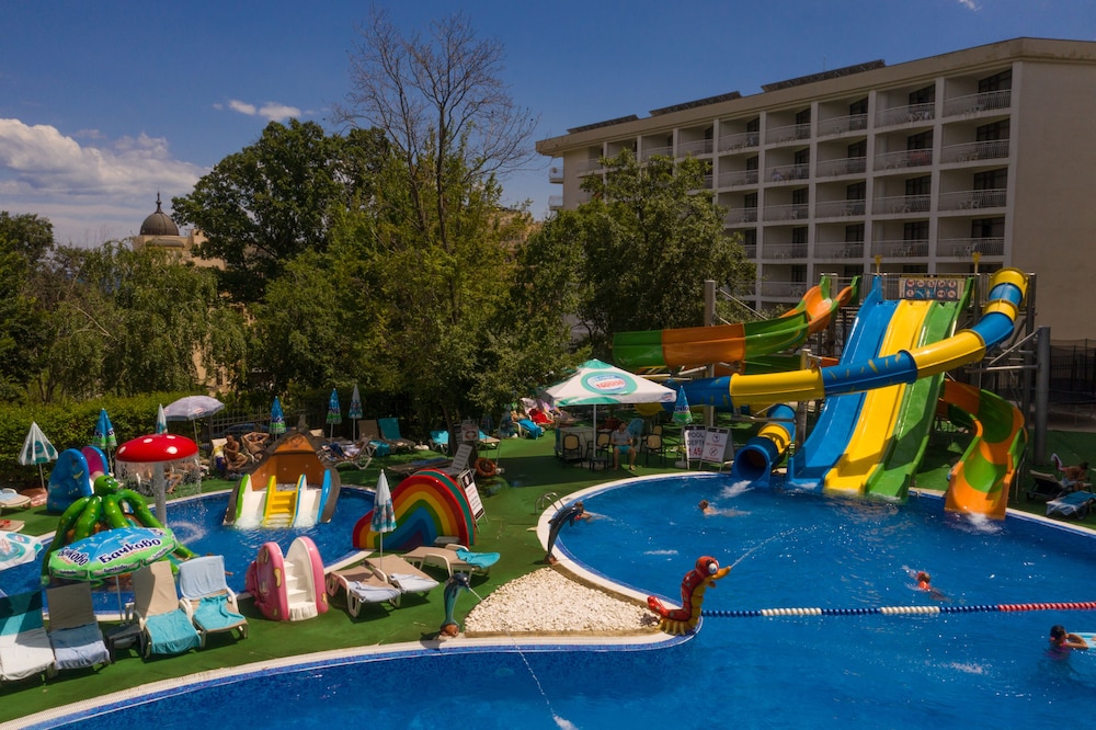 Prestige Hotel And Aquapark 63/72