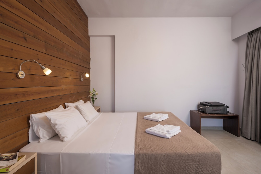 SUPERIOR, STUDIO, KING BED, SEA VIEW