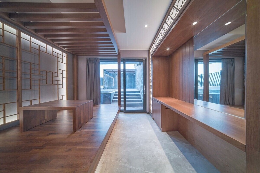 Yeon Hwa Moon Hotel 44/49
