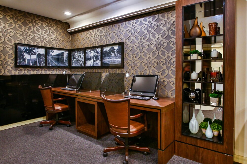 Transamerica Executive Curitiba Batel 50/63