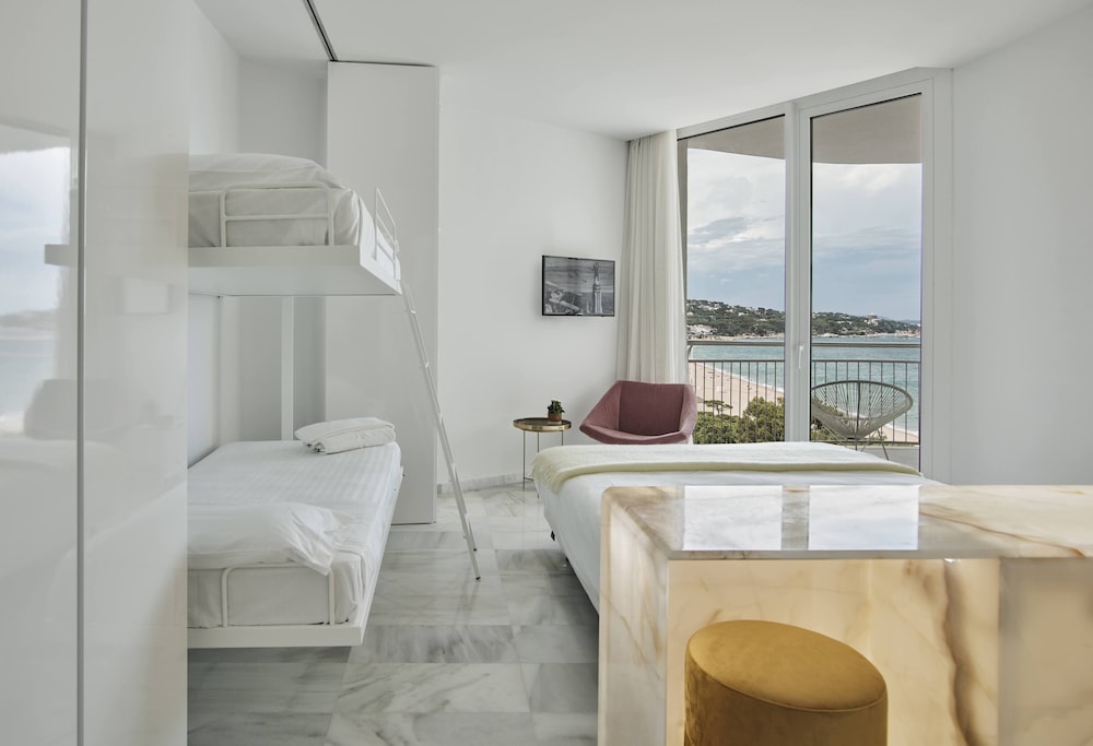 Hotel Aromar 29/45