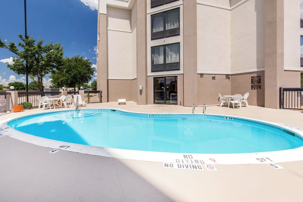 Comfort Inn Wichita Falls North 5/46