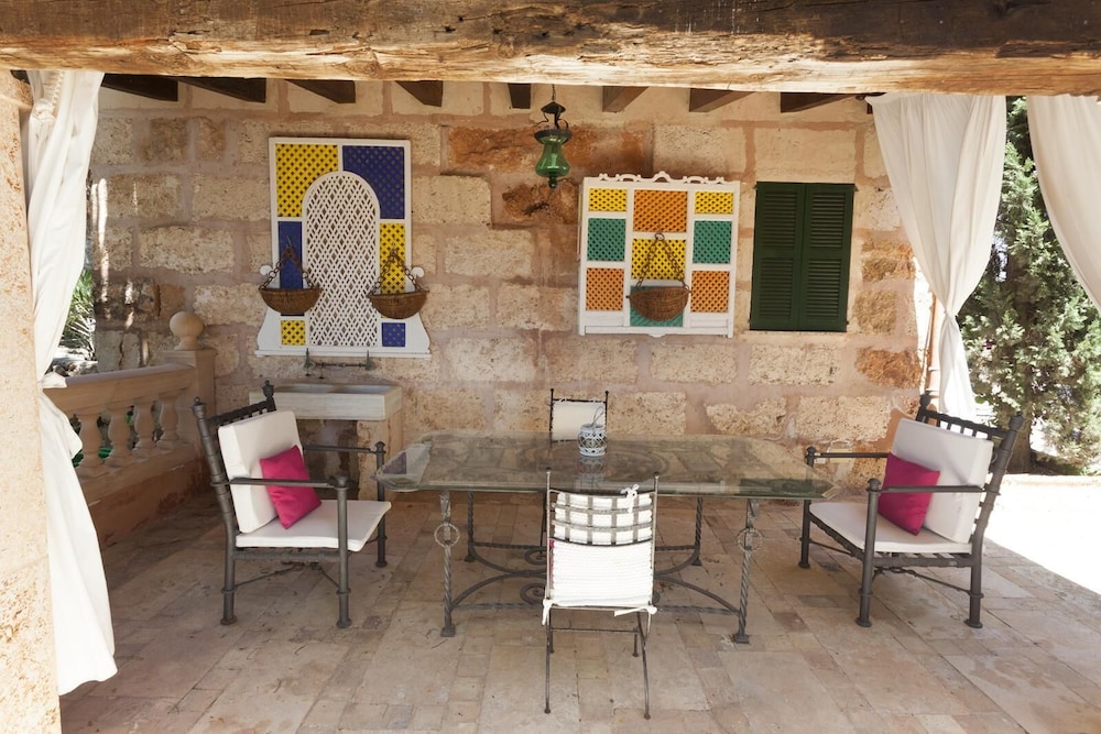 Es Revellar Art Resort - Adults Only 90/110