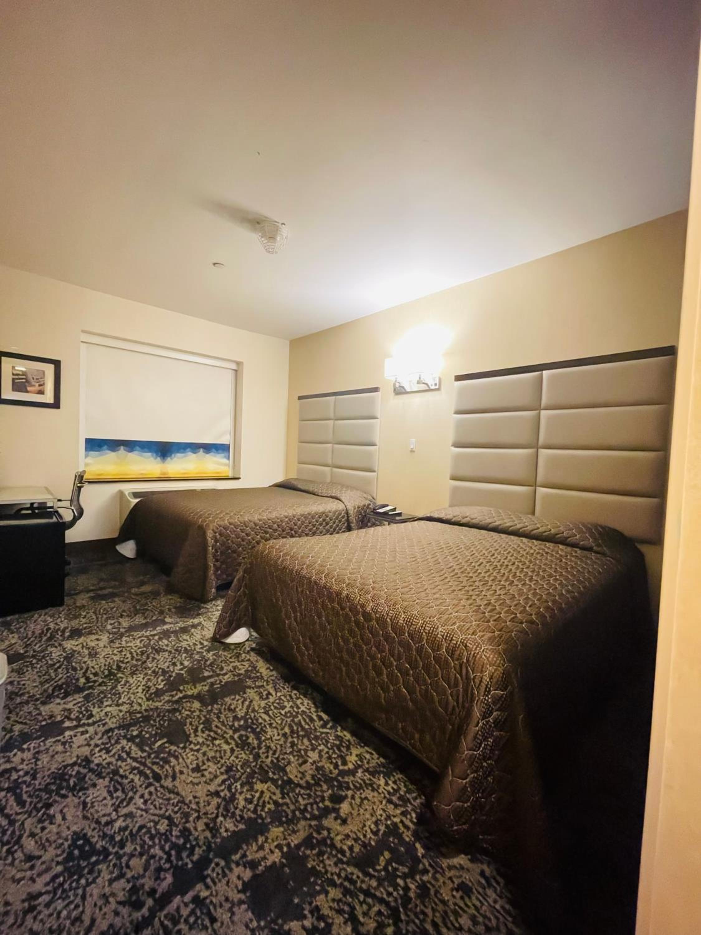 7 Days Hotel Bronx 40/61