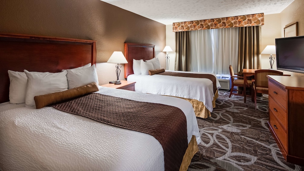 Best Western Plus Mid Nebraska Inn & Suites 15/41