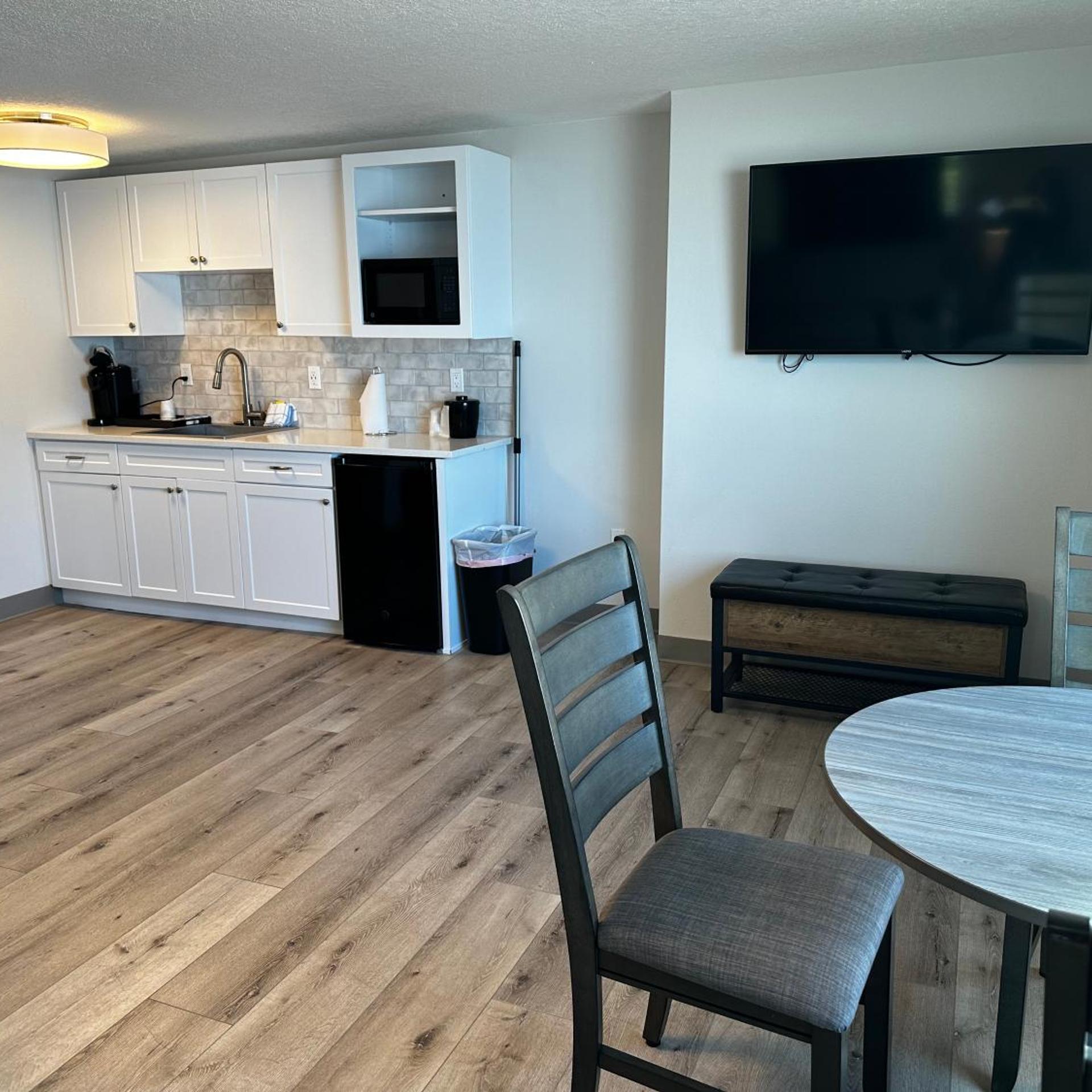 West Beach Suites 33/50