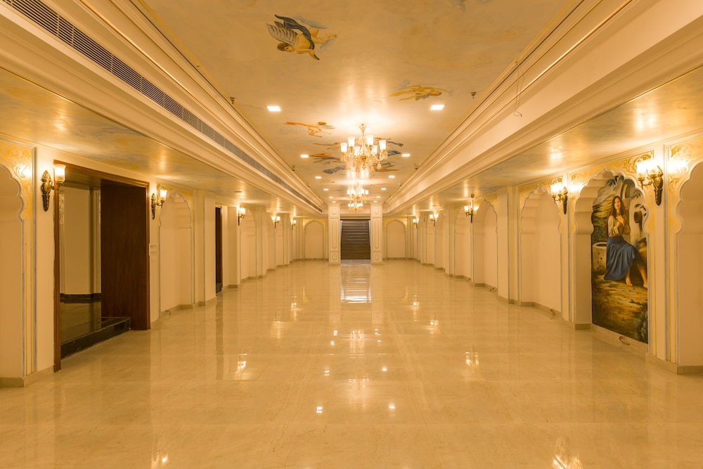 Umaid Haveli-A Heritage Style Hotel & Resort 10/66