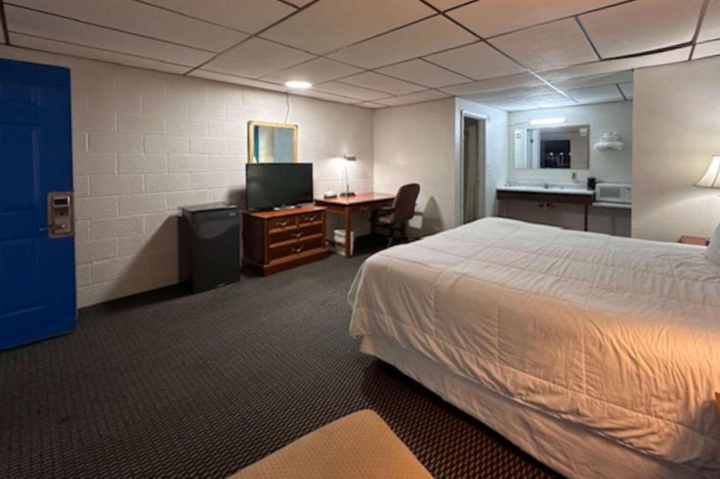 Room, Queen Bed, Smoking