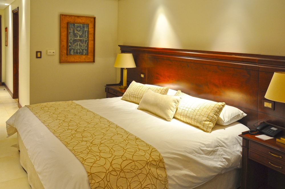 Amerian Hotel Casino Carlos V 21/63