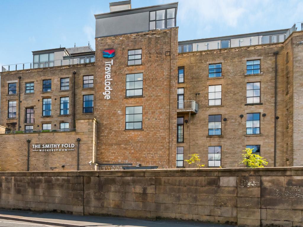 Travelodge Glossop 3/21