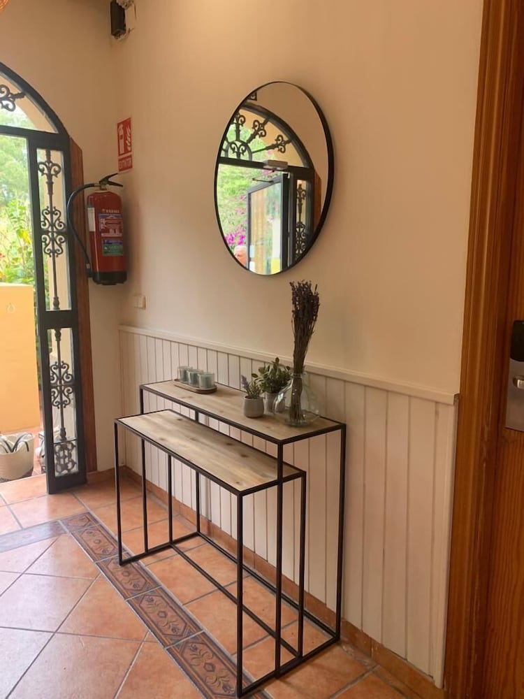 Hostal Moscatel 4/50