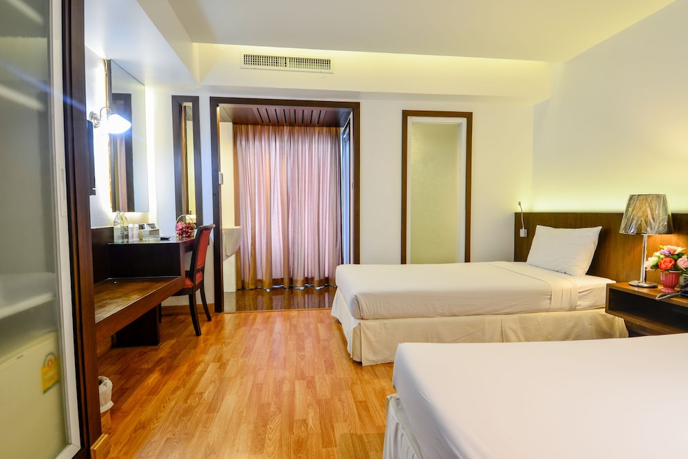 Viva Hotel Songkhla 31/66
