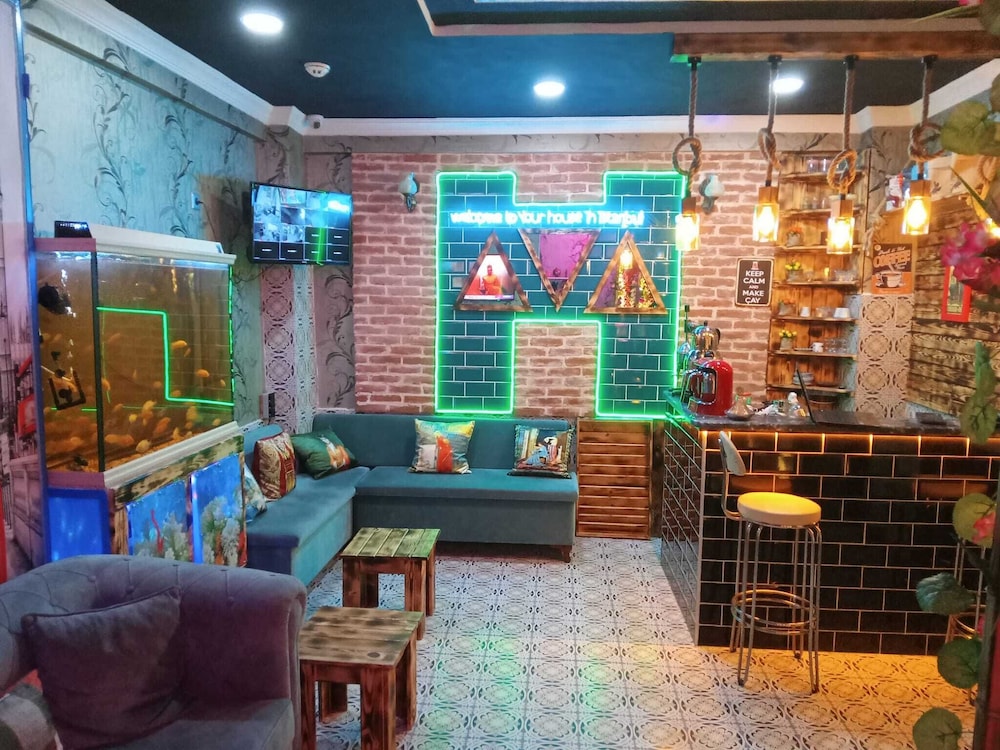 Marvel Suites - Adults Only 21/40