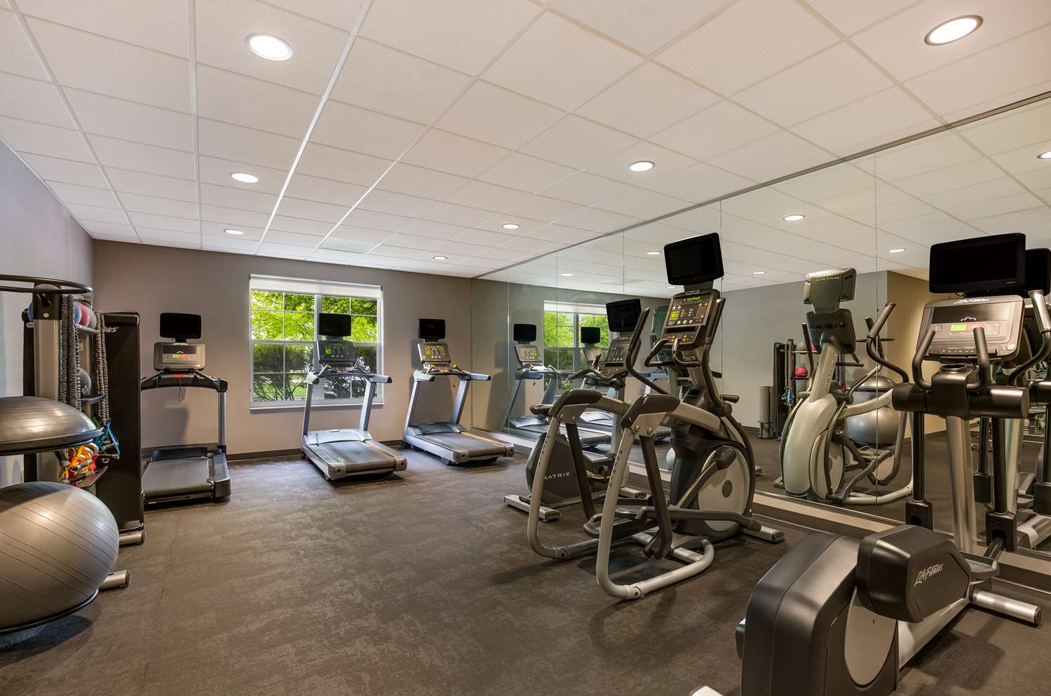 Sonesta ES Suites Parsippany Morris Plains 21/54