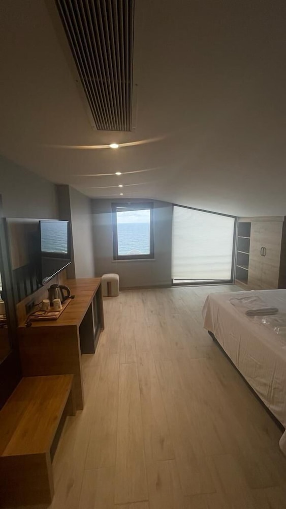 Camlica Hotel 27/42