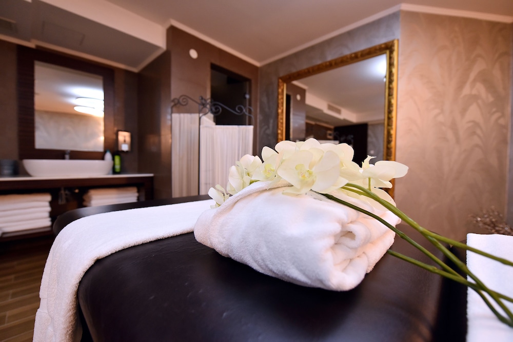Ziya Hotel 20/67