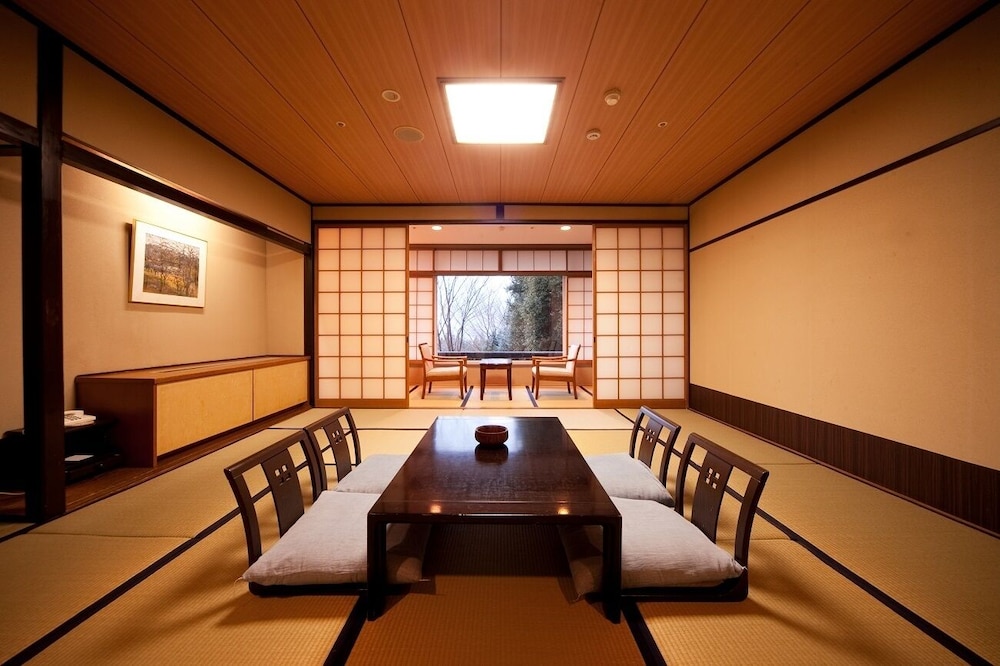 KIJIMA KOGEN HOTEL 53/58