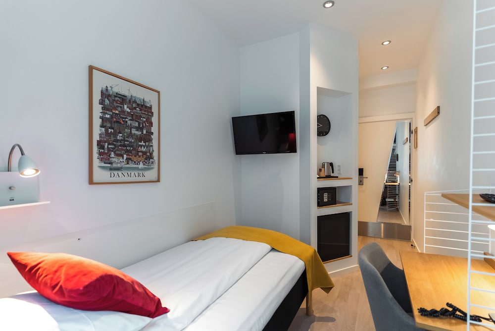 STANDARD, SINGLE, SINGLE BED