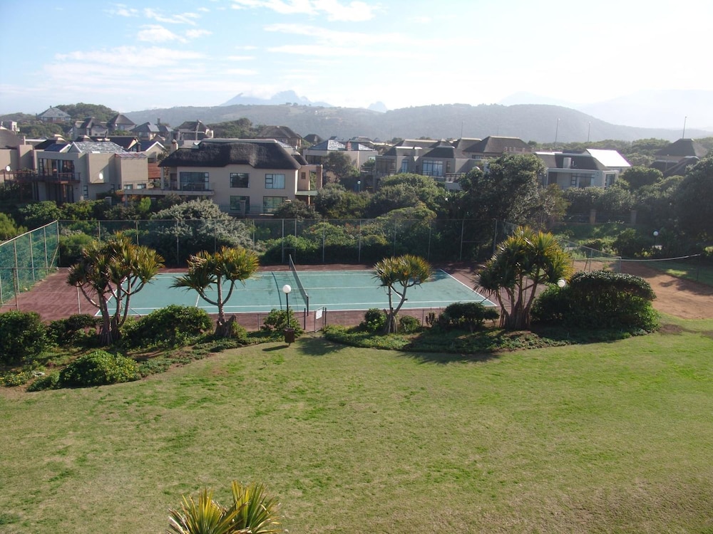 Wilderness Beach Hotel 59/65