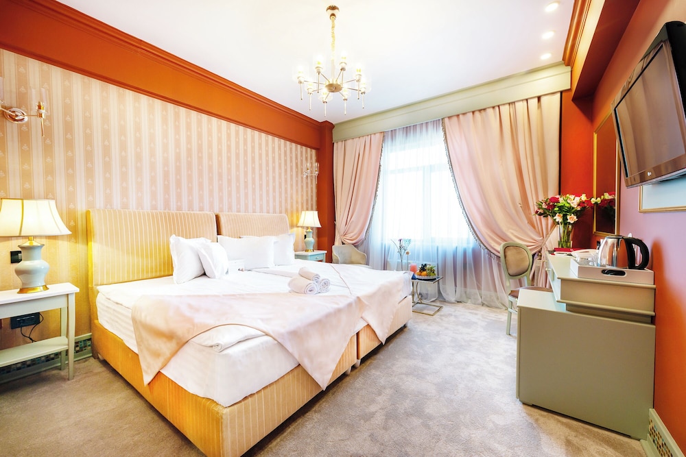 SUPERIOR, DOUBLE BED