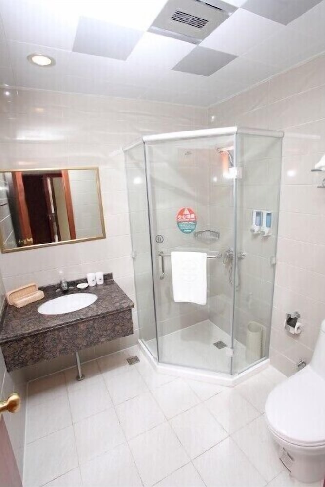 GreenTree Inn Nantong Rugao Bus Station Business Hotel 54/54