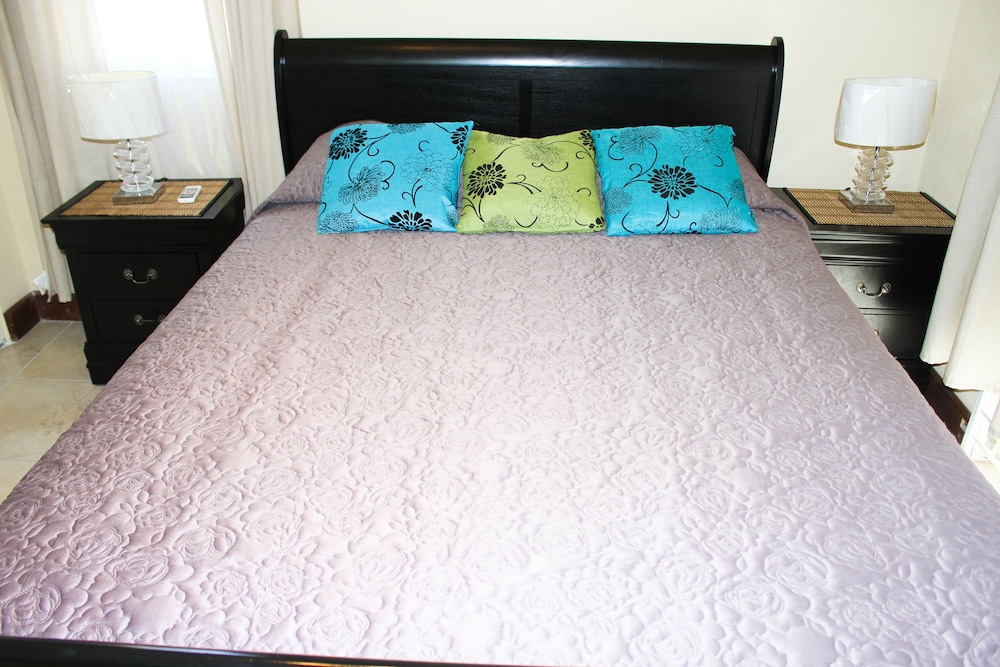 Eclipse Suite Guest Apartments 53/77