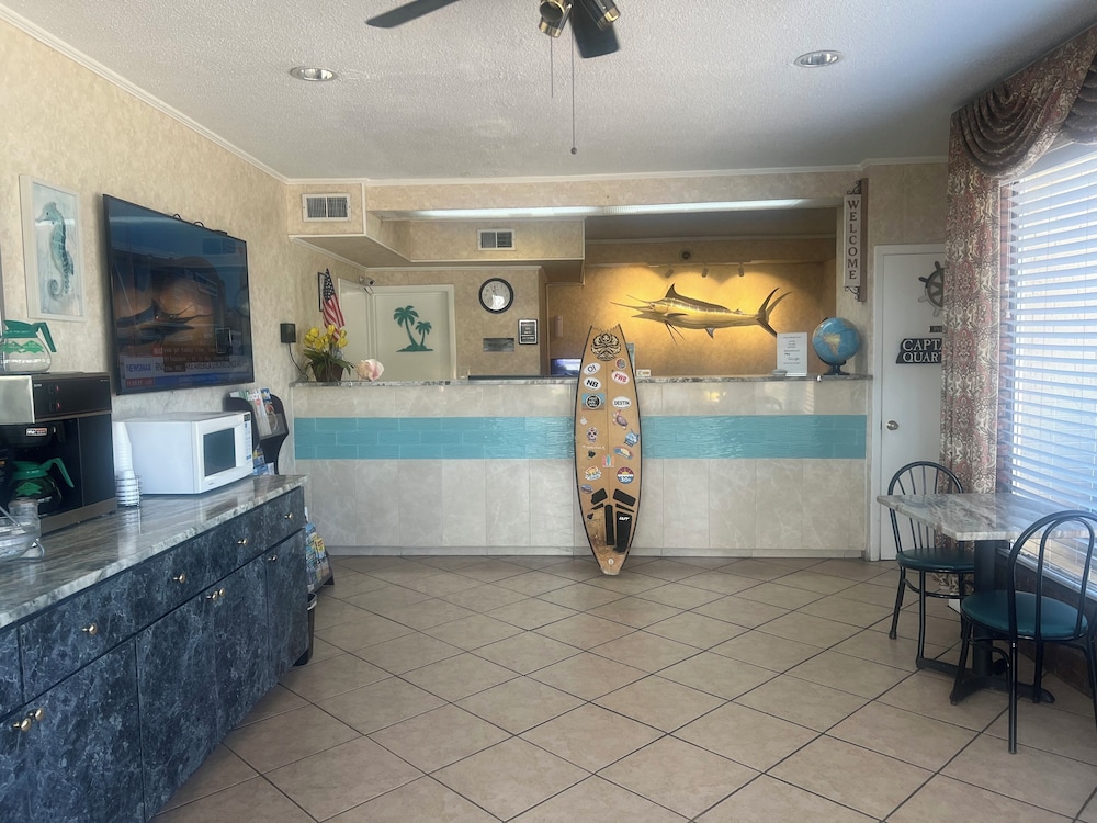 Hole Inn the Wall Hotel - Sunset Plaza - Fort Walton Beach 9/50