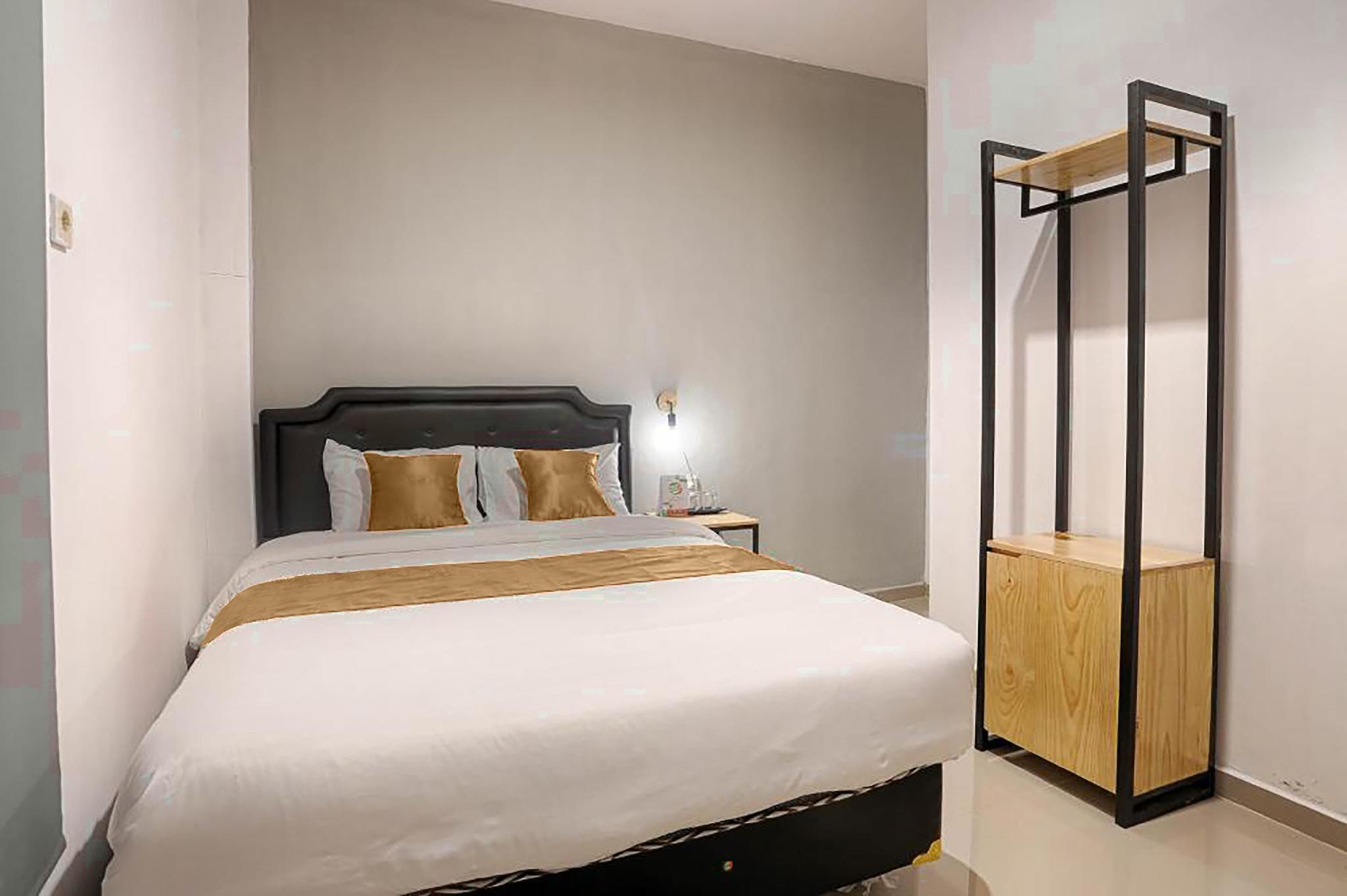 Standard, Double Bed