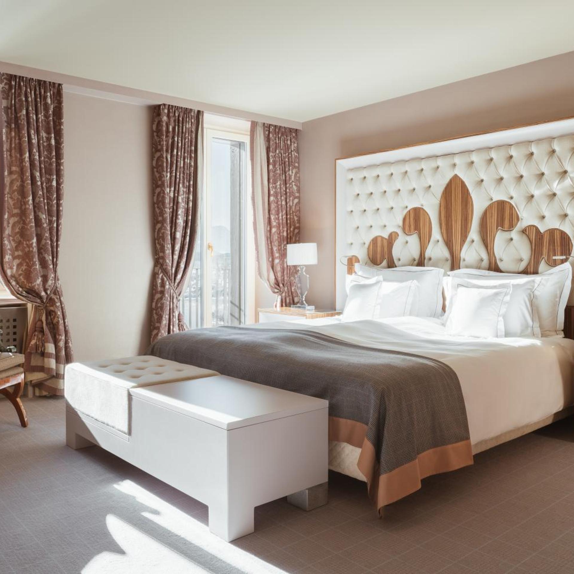 Grand, Suite, Lake View