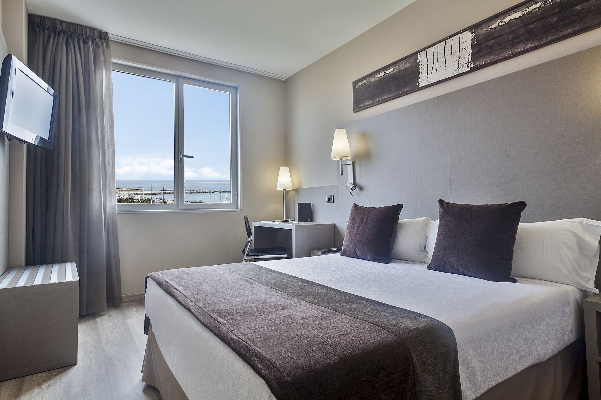 ROOM, SINGLE, DOUBLE BED