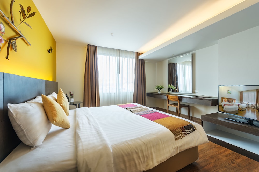 Buri Sriphu Hotel 24/66