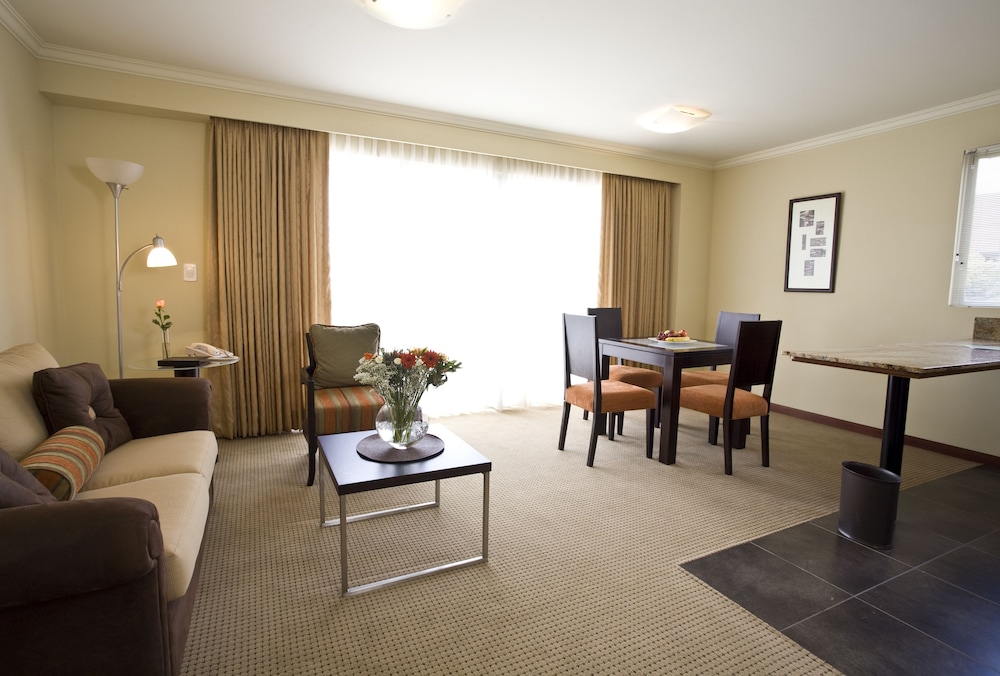 Stubel Suites and Cafe 46/69