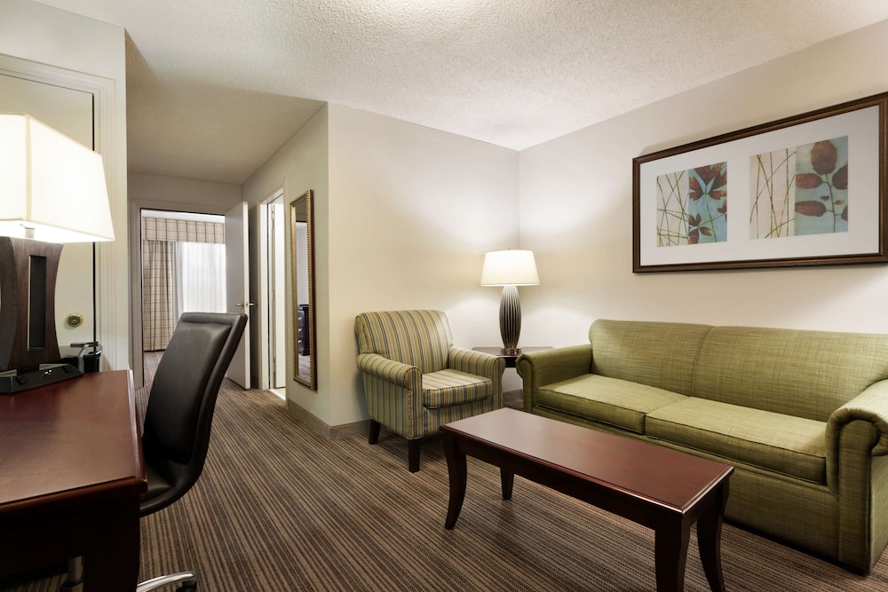 Country Inn & Suites by Radisson, Kingsland Naval Base Area 12/18