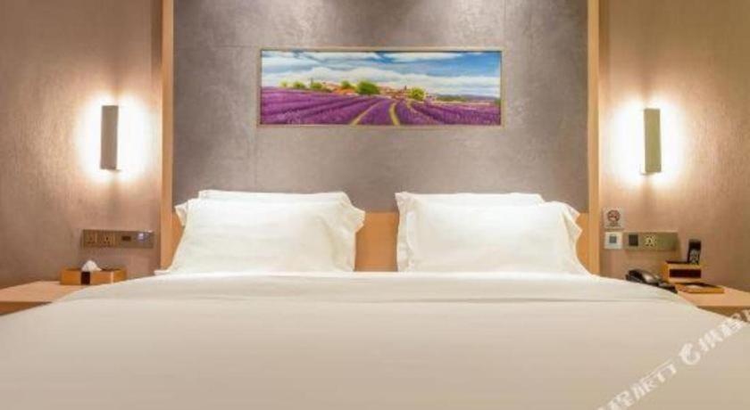 Lavande Hotel (Qingdao North Railway Station Siliu South Road) 27/49