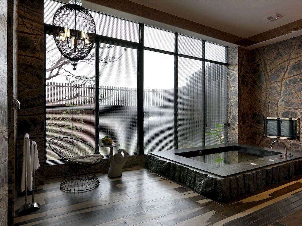 Shuei Wu Villa 23/50