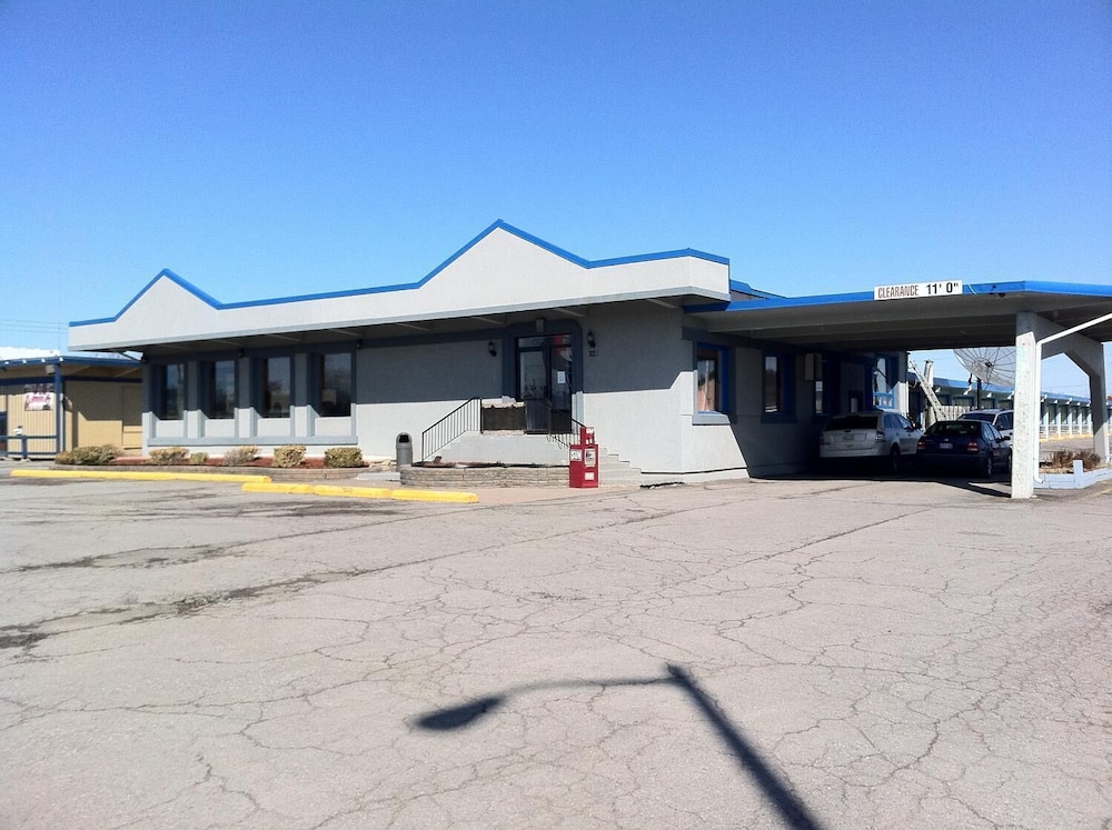 Travelers Inn 16/17