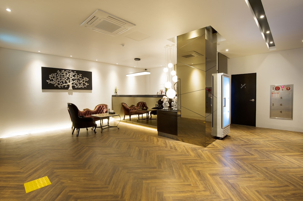Ink Gongju Tourist Hotel 8/50