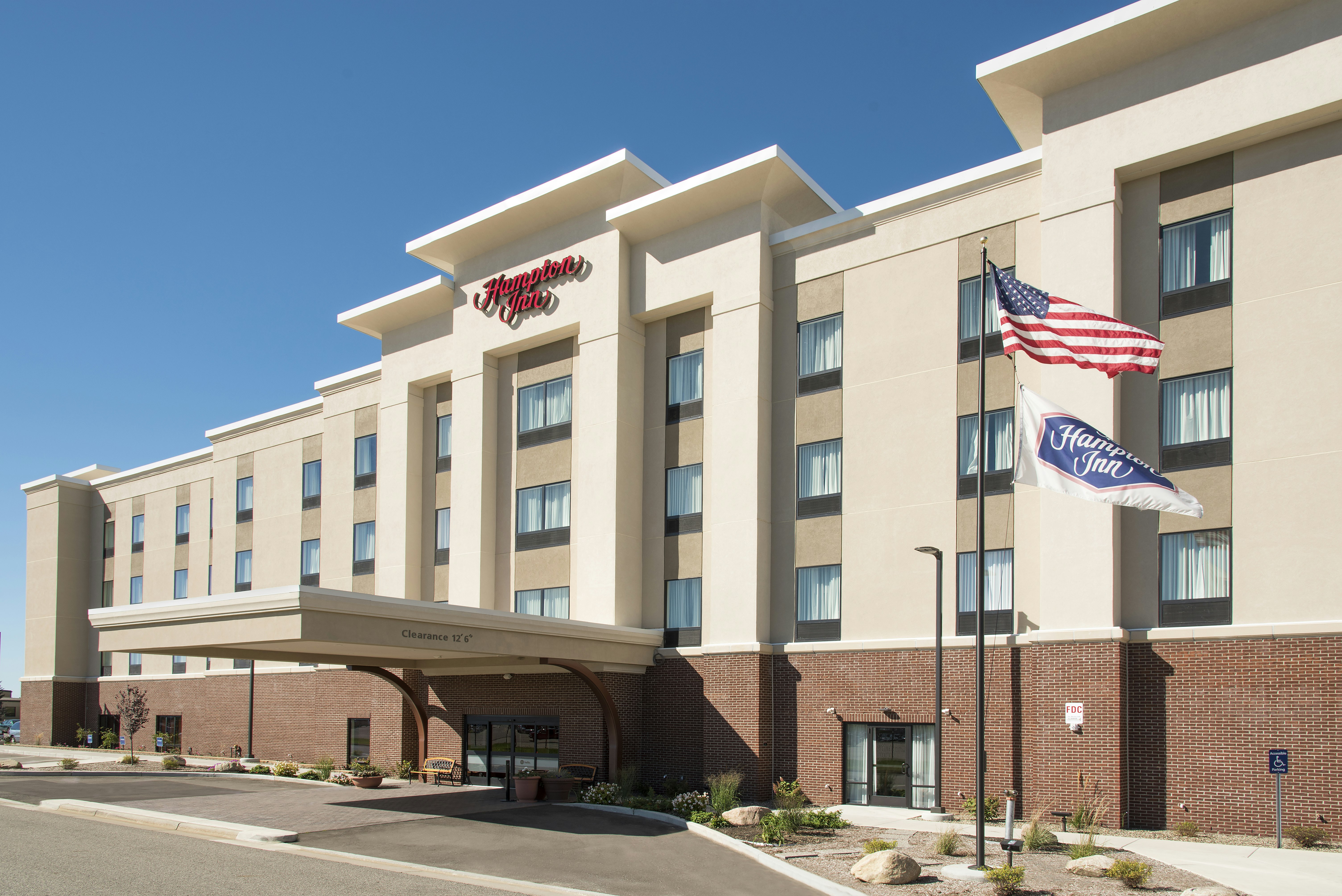 Hampton Inn Kalamazoo 12/15