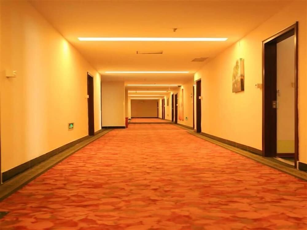 Greentree Inn Anhui Suzhou Railway Station Express Hotel 24/27