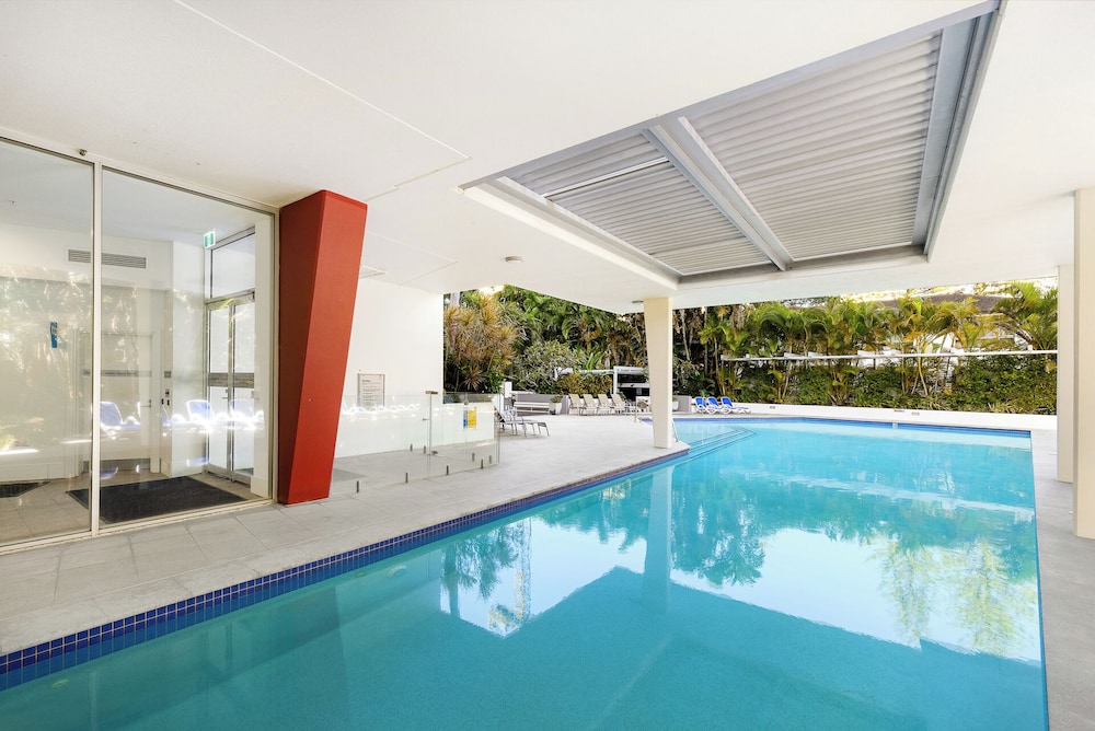 Artique Surfers Paradise 36/74