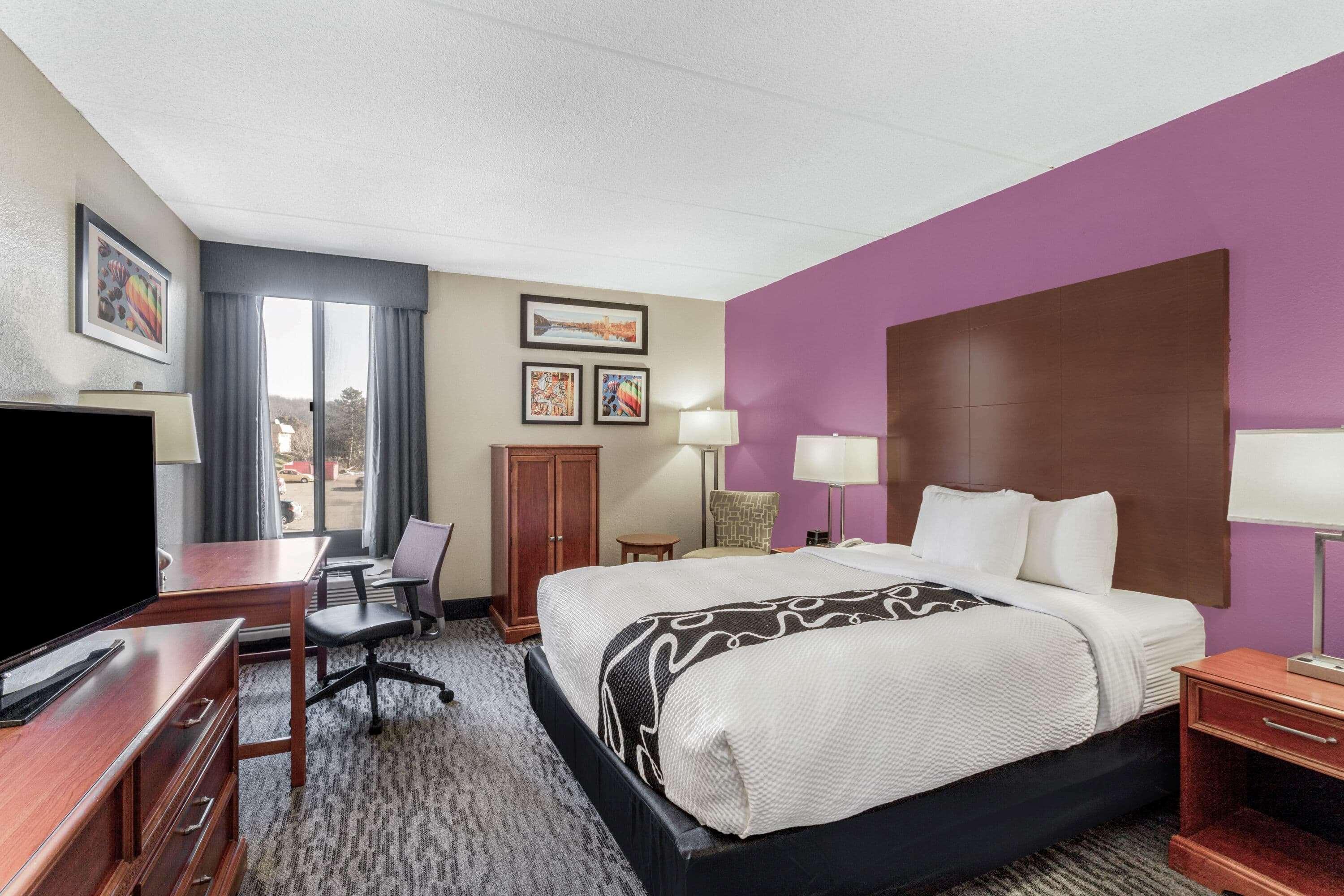Room, Queen Bed