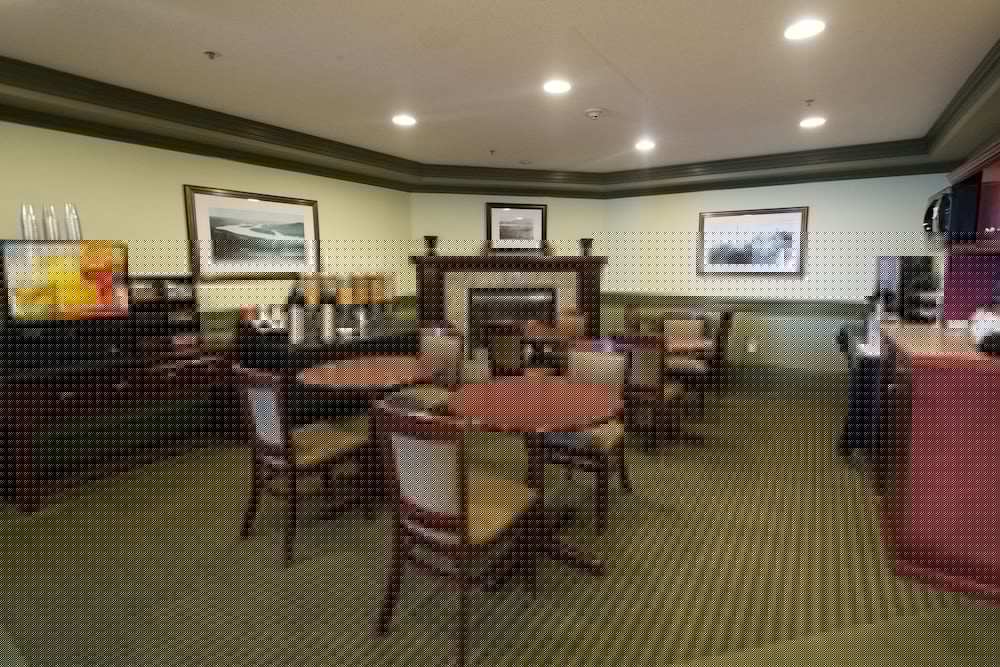 Nova Inn Peace River 16/19