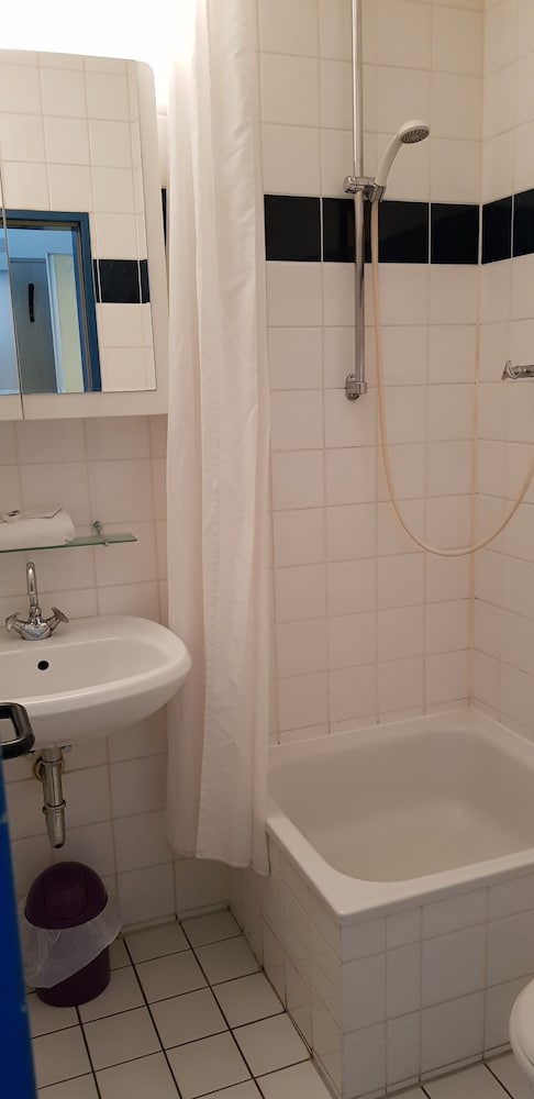 Central-Hotel Tegel 48/50