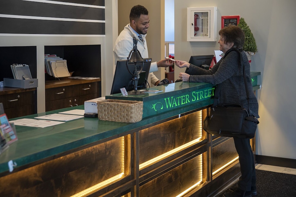 Water Street Inn 10/64