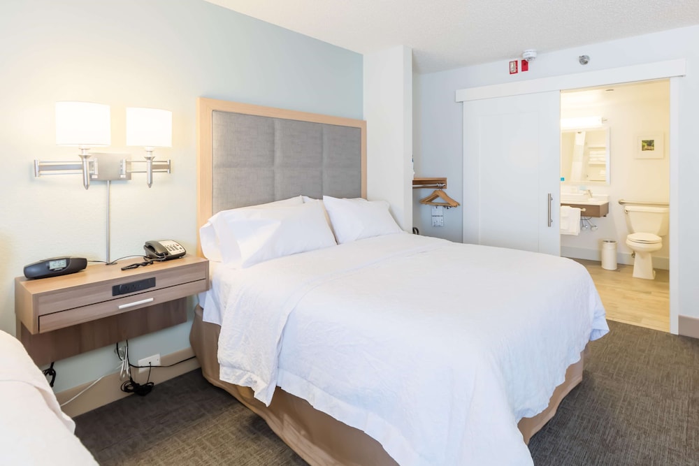 Hampton Inn Rochester 8/30