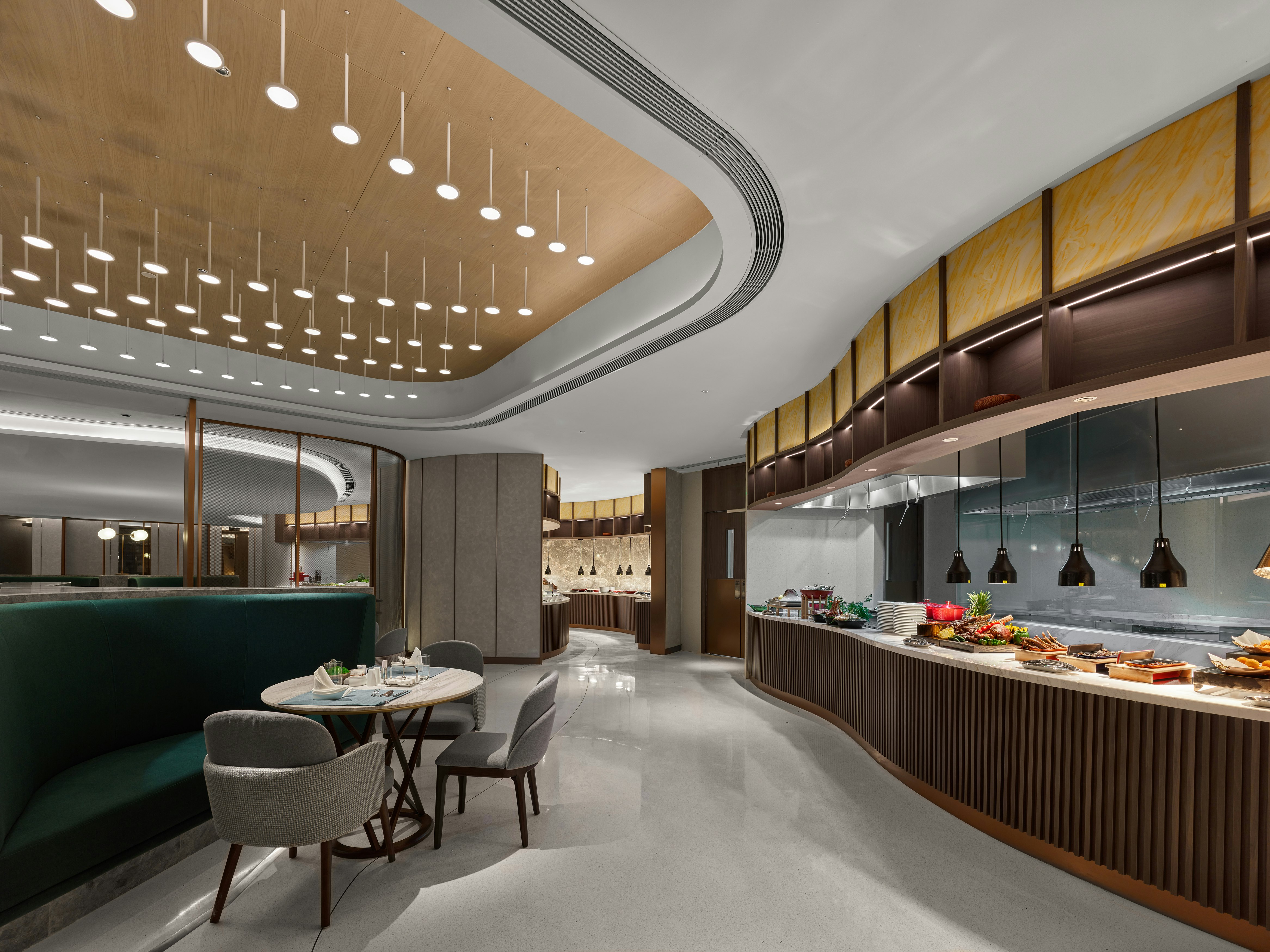 DoubleTree by Hilton Nanning Wuxiang 4/33